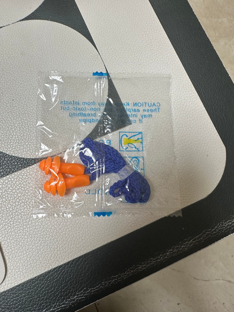 earplug