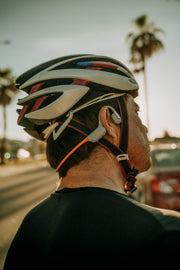 ¿Escuchar música realmente mejora tu rendimiento al entrenar?